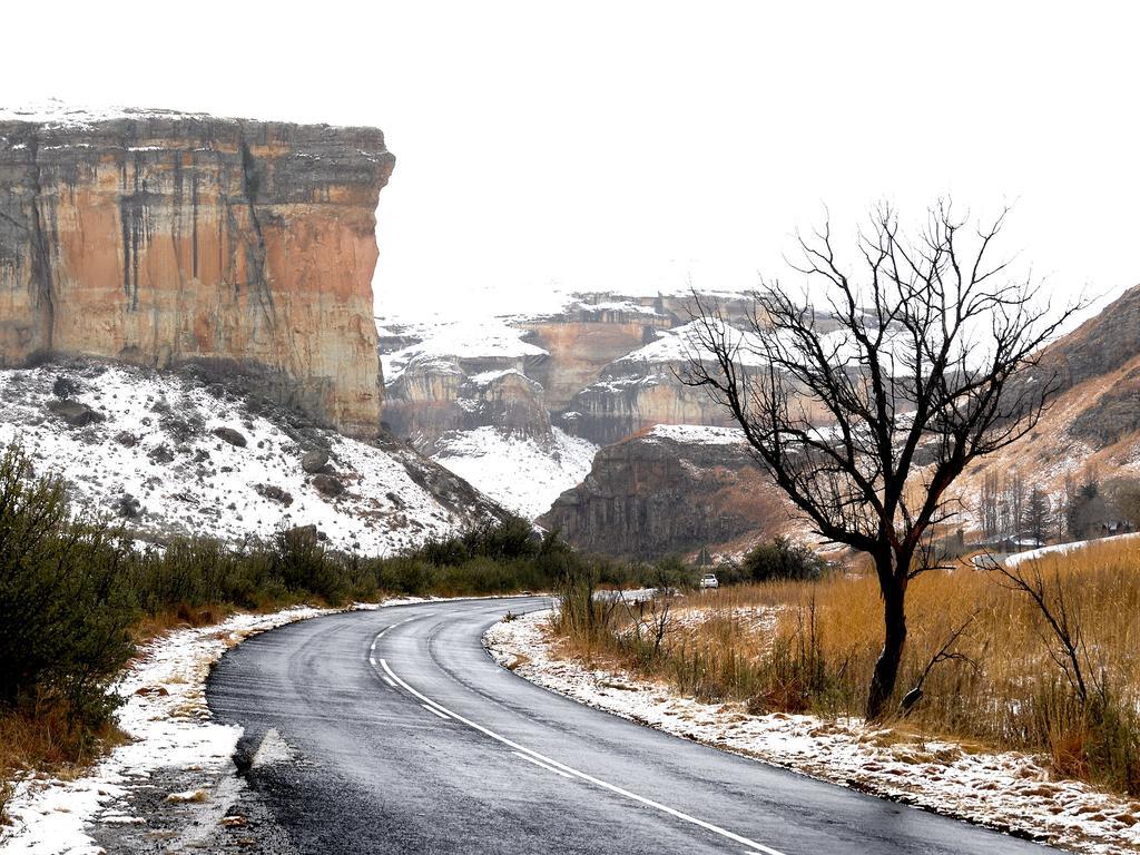 Rosewood Corner, Clarens Bed & Breakfast Eksteriør bilde