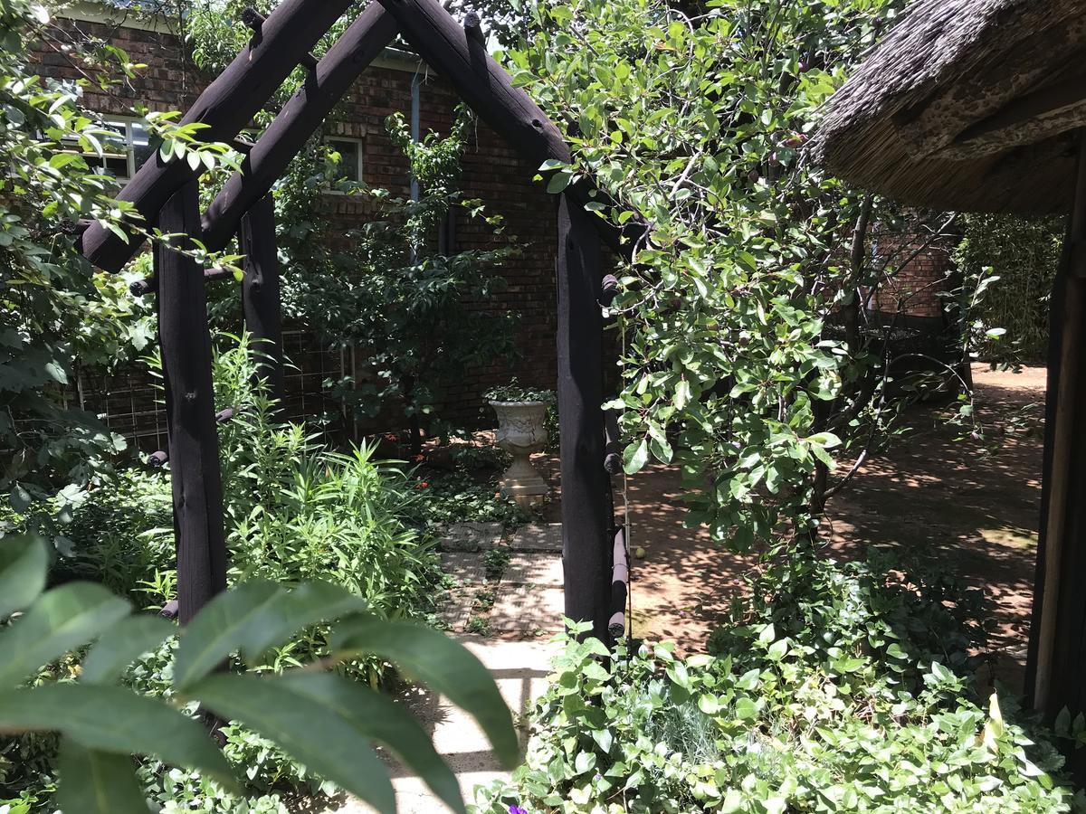 Rosewood Corner, Clarens Bed & Breakfast Eksteriør bilde