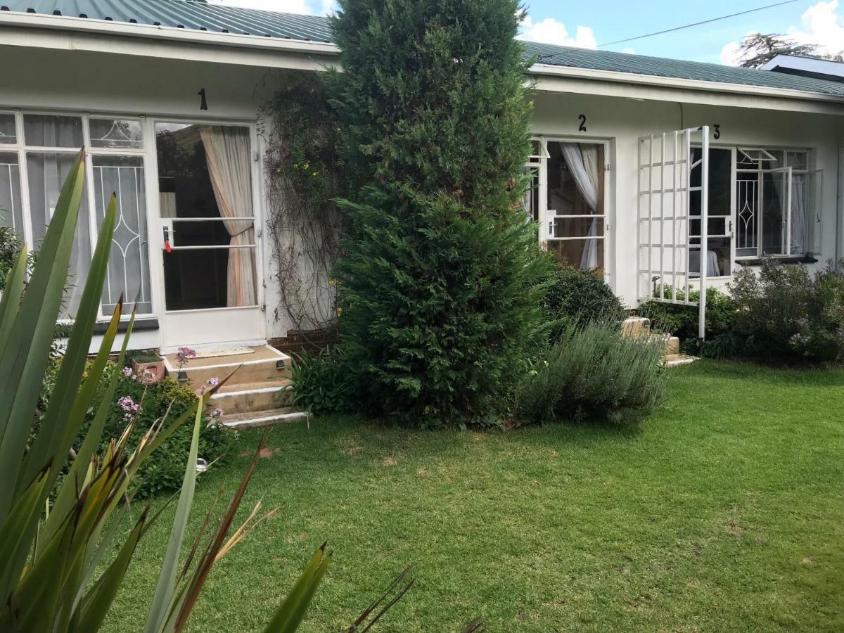 Rosewood Corner, Clarens Bed & Breakfast Eksteriør bilde